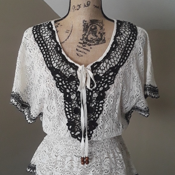 Anthropologie Hazel Lace Bat Wing Blouse - Picture 3 of 13